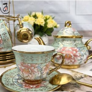 سيت اكواب مع ابريق شاي مصنوع من السيراميك المقاوم